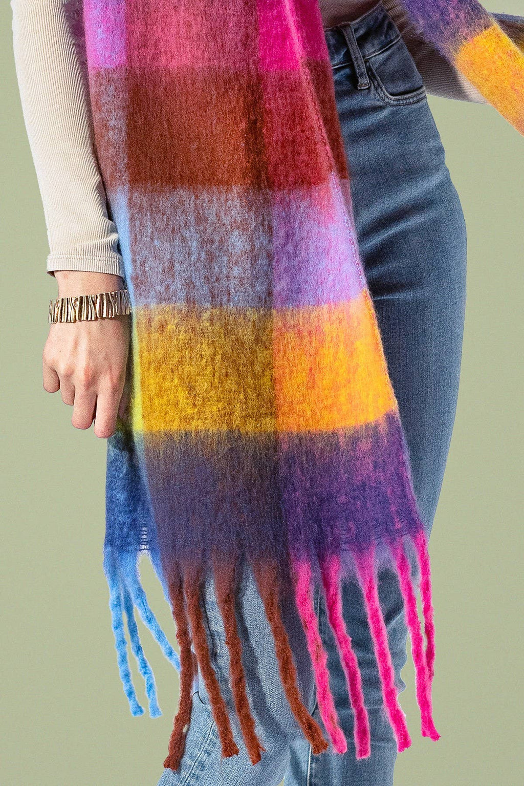Yarn-dyed Checkered Fuchsia Fringe Scarf