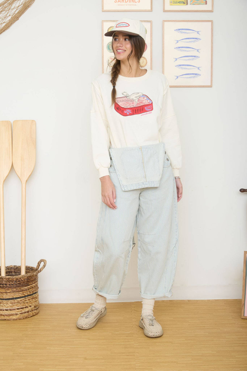 SARDINES GRAPHIC LONG SLEEVE KNIT SWEATER