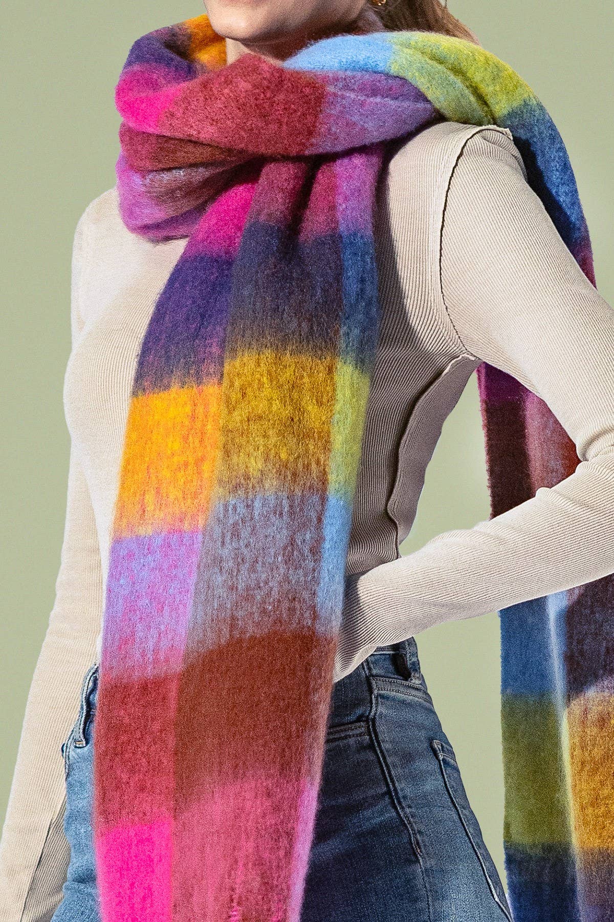 Yarn-dyed Checkered Fuchsia Fringe Scarf
