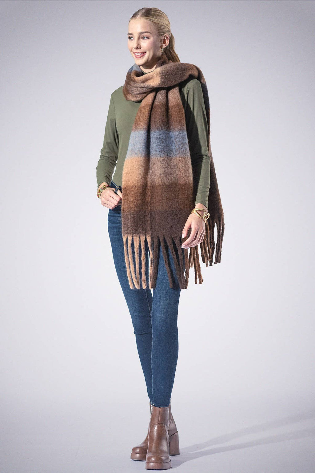 Yarn-dyed Checkered Brown Fringe Scarf