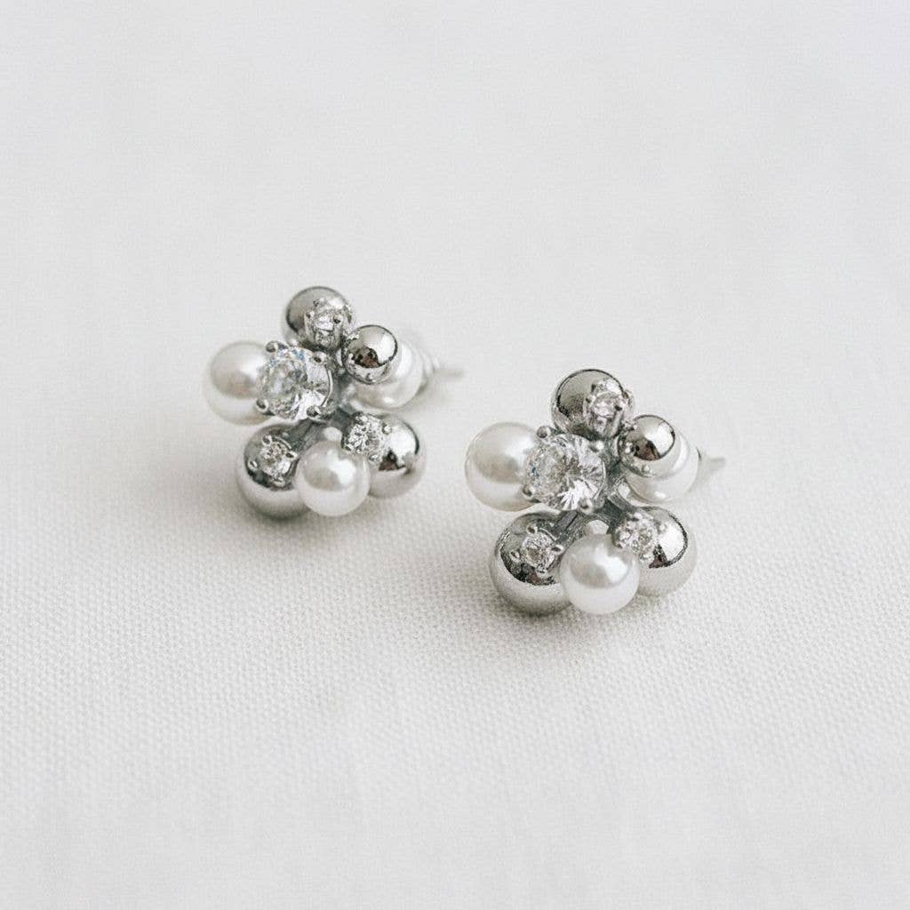Chic Geometric Pearl Drop Earrings