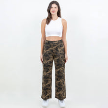 Load image into Gallery viewer, High Waist Camo Pants