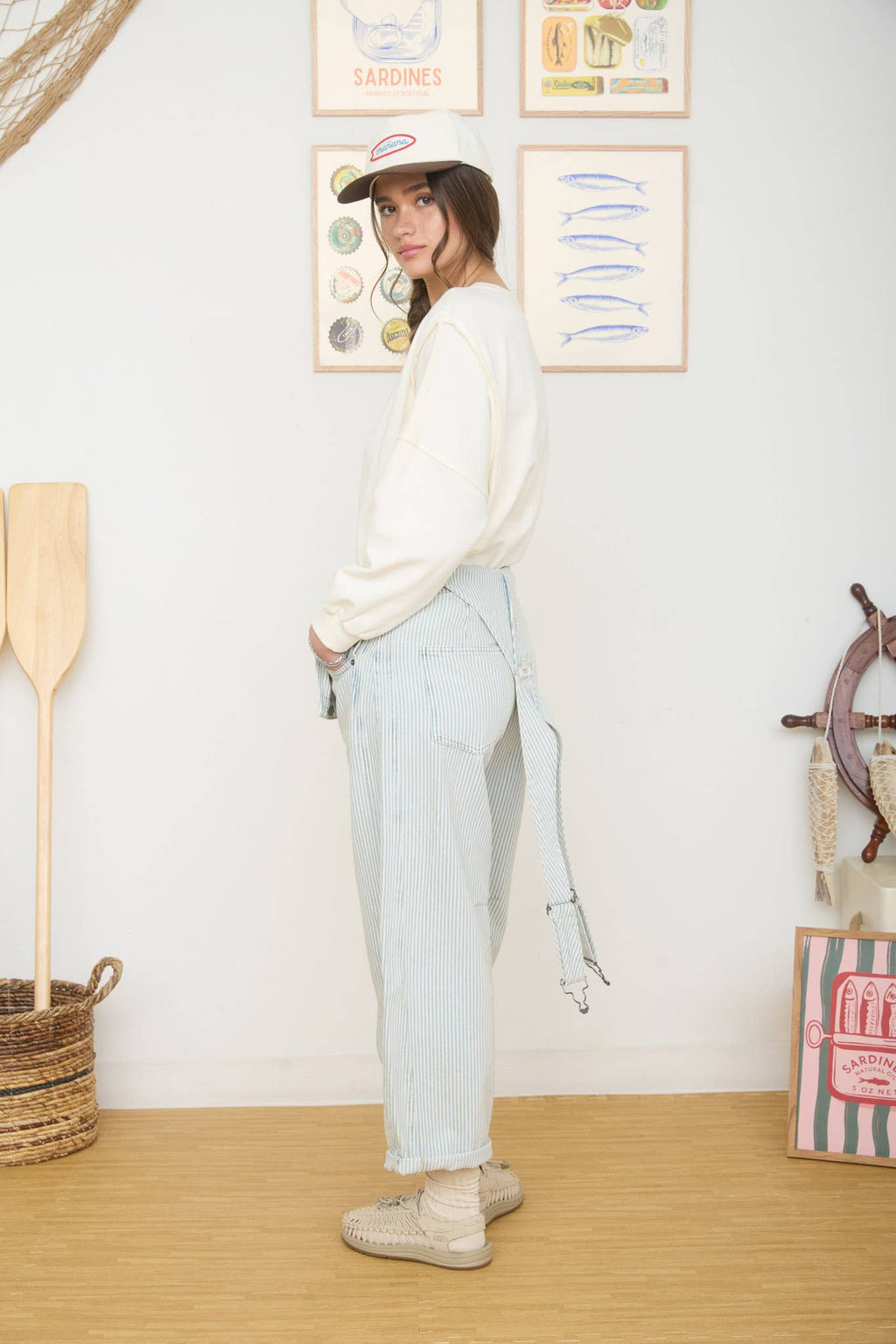 SARDINES GRAPHIC LONG SLEEVE KNIT SWEATER