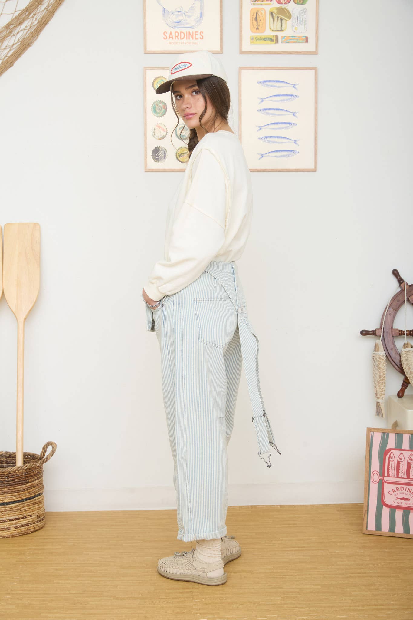 SARDINES GRAPHIC LONG SLEEVE KNIT SWEATER