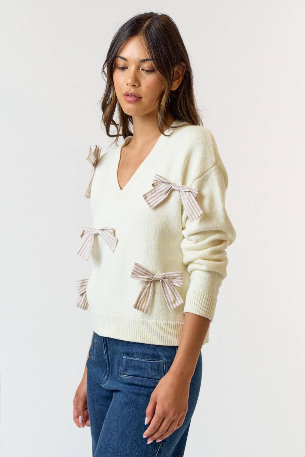 STRIPE BOW DETAIL V-NECK SWEATER TOP