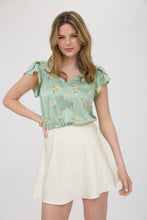 Load image into Gallery viewer, FLORAL PRINT V NECK SCALLOP SATIN BLOUSE