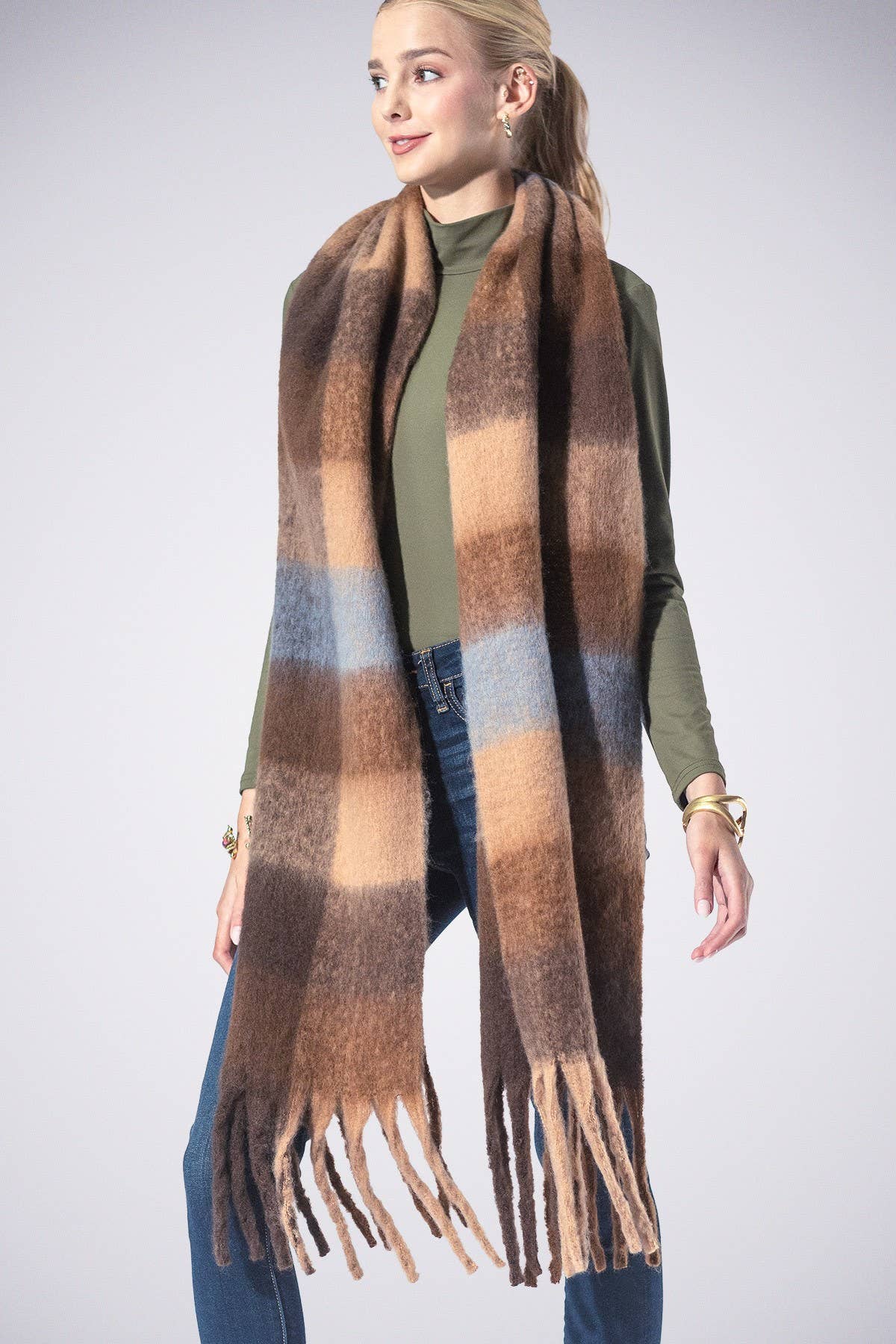 Yarn-dyed Checkered Brown Fringe Scarf