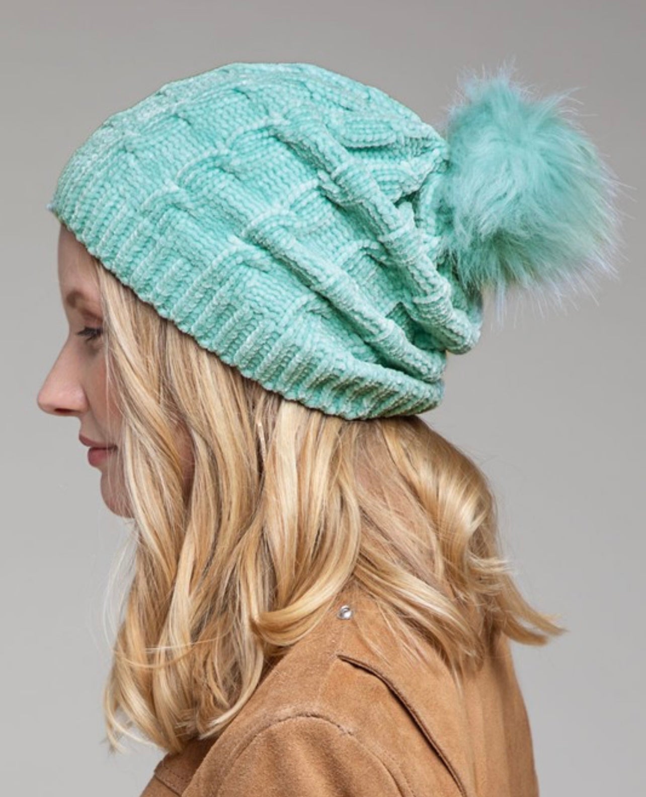 Chenille Cable Knit Beanit