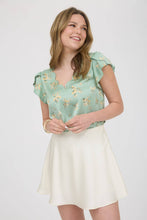 Load image into Gallery viewer, FLORAL PRINT V NECK SCALLOP SATIN BLOUSE