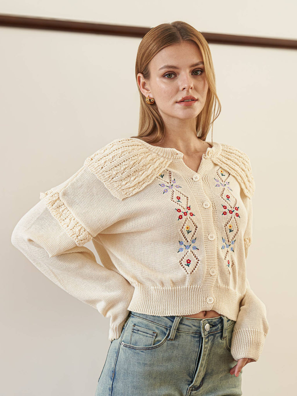 Embroidered Knit Cardigan with Floral Motifs