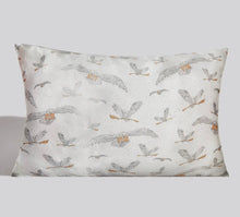 Load image into Gallery viewer, Harry Potter x Kitsch Satin Pillowcase