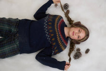 Load image into Gallery viewer, FUZZY FAIR ISLE CREW NECK KNIT PULLOVER SWEATER