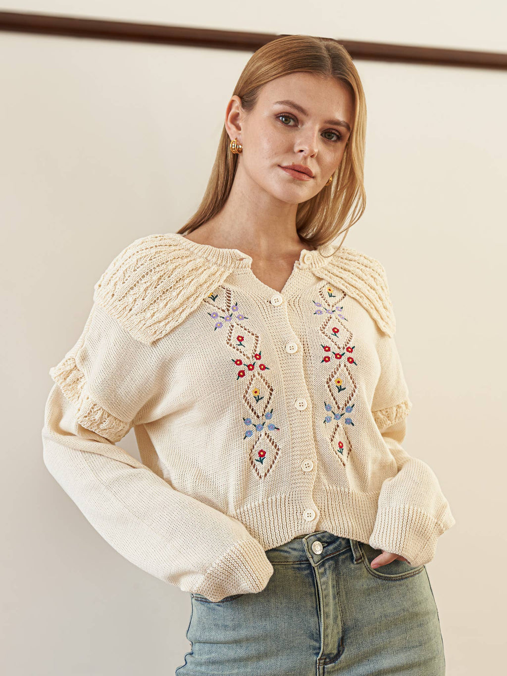 Embroidered Knit Cardigan with Floral Motifs