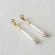 Load image into Gallery viewer, Elegant Water Drop Pearl Earrings