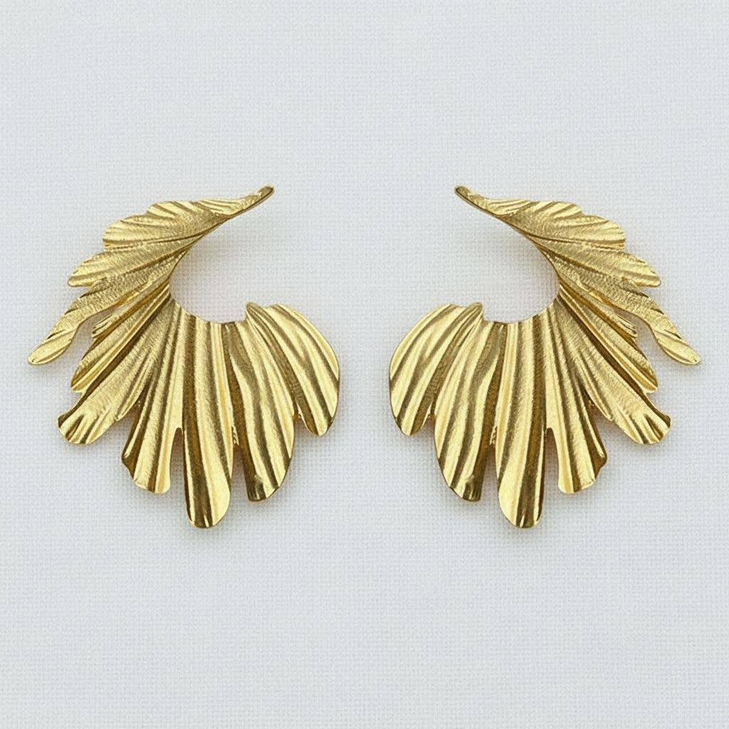 Exaggerated Vintage-Inspired Wing Drop Earrings