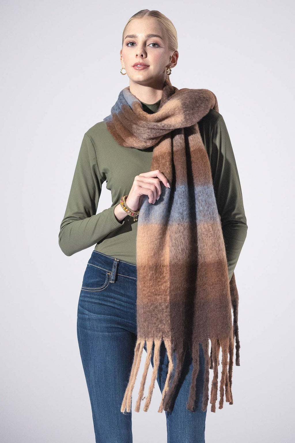 Yarn-dyed Checkered Brown Fringe Scarf